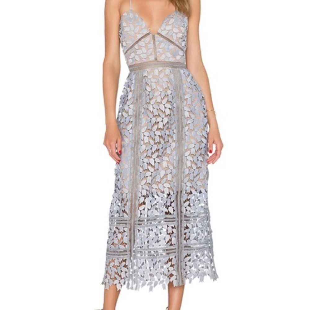Elliatt x Love Indie Bella Floral Lace Midi Dress Lilac Periwinkle Size Medium